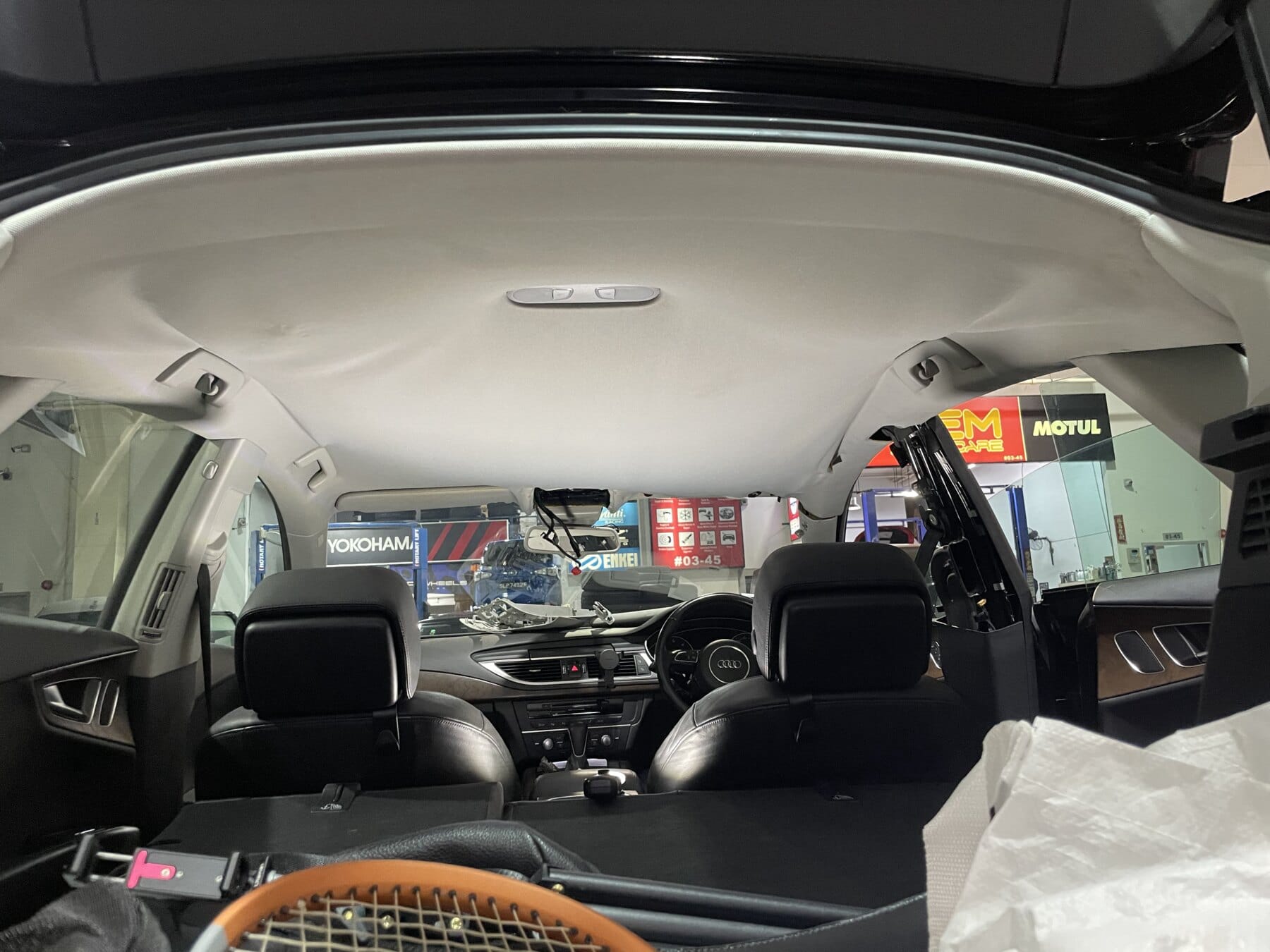 Audi A7 Sportback C7 4G sagging roof lining before headliner repair
